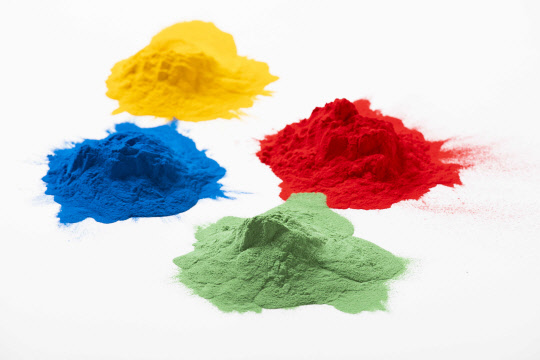 KCC가 생산하는 다양한 색상의 분체도료. <KCC 제공>